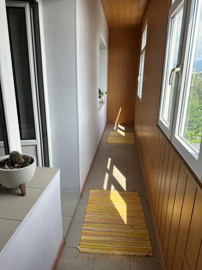 Apart 13 Almaty Luaran gambar